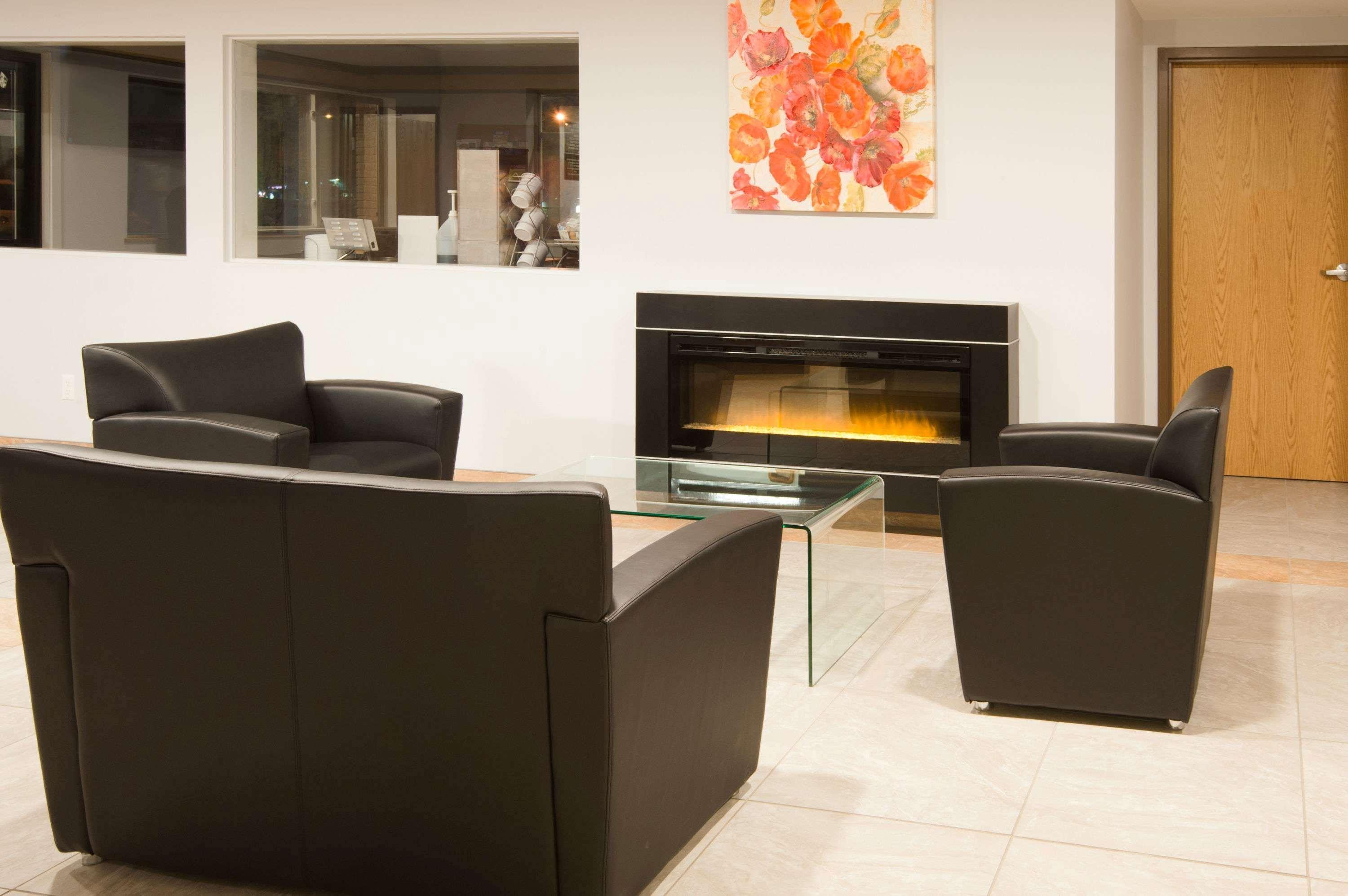 Super 8 By Wyndham Salmon Arm Exterior foto